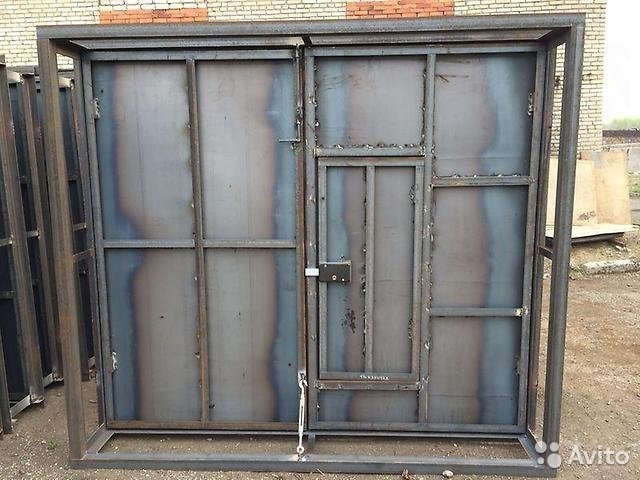 металлические ворота